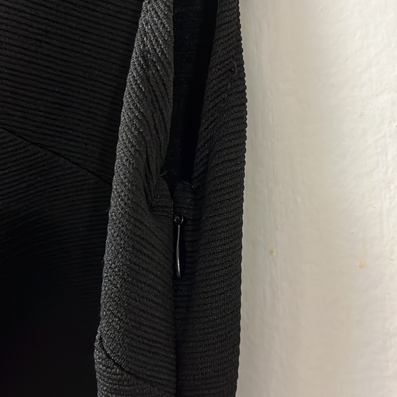 Little Black Dress. - Picture 9 of 10